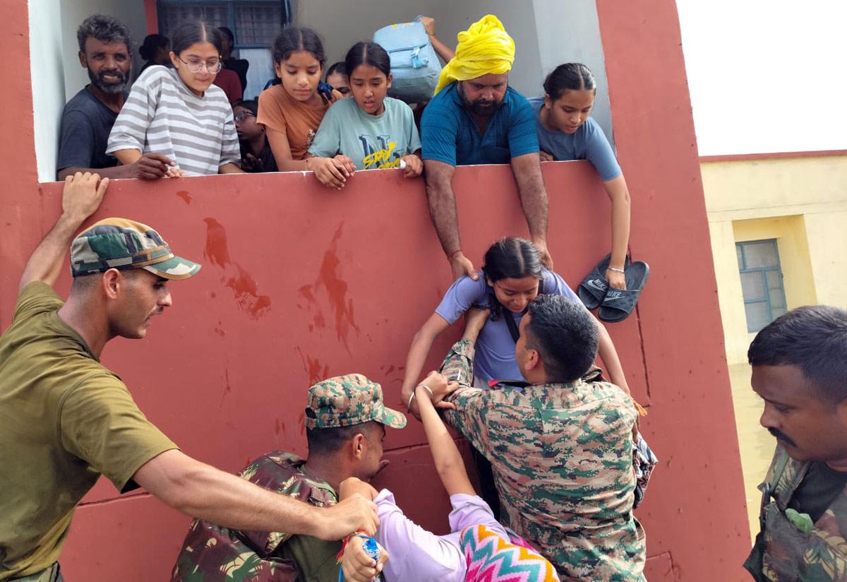 Indian Army steps in to rescue and provide relief to the flood-affected families of Gurdaspur district