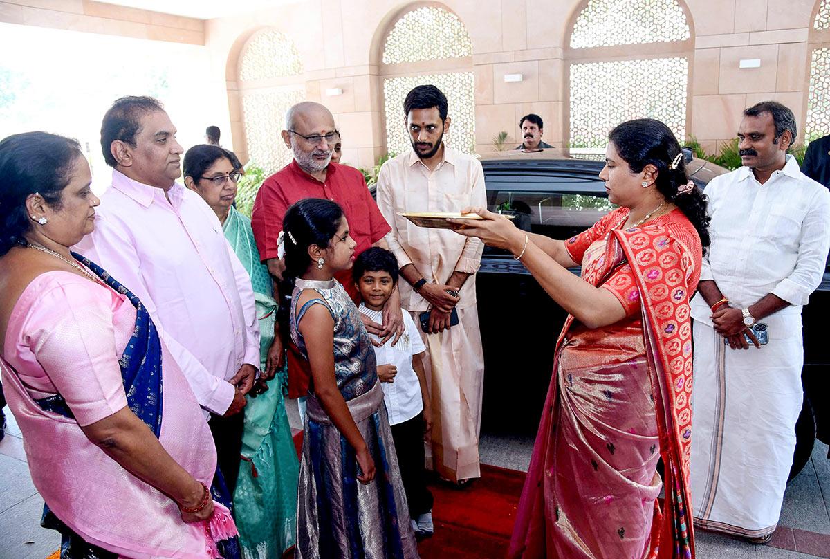 Vice President CP Radhakrishnan welcomed by his family