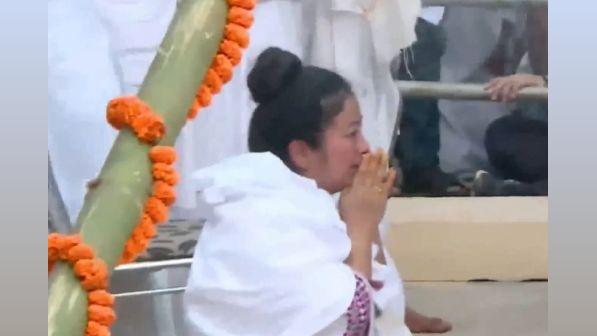 Zubeen Garg's wife at the funeral