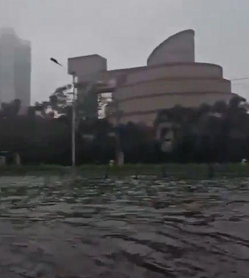 Eastern Bypass outside Science City