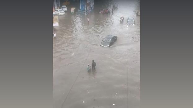 The 7-point crossing at Park Circus, Kolkata