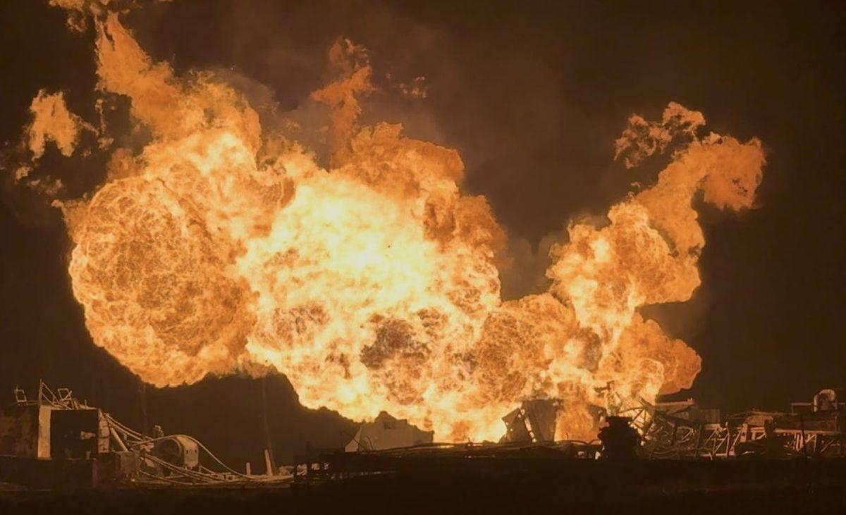 rediff.com - Rediff News - ONGC gas well fire extinguished after 5-day battle