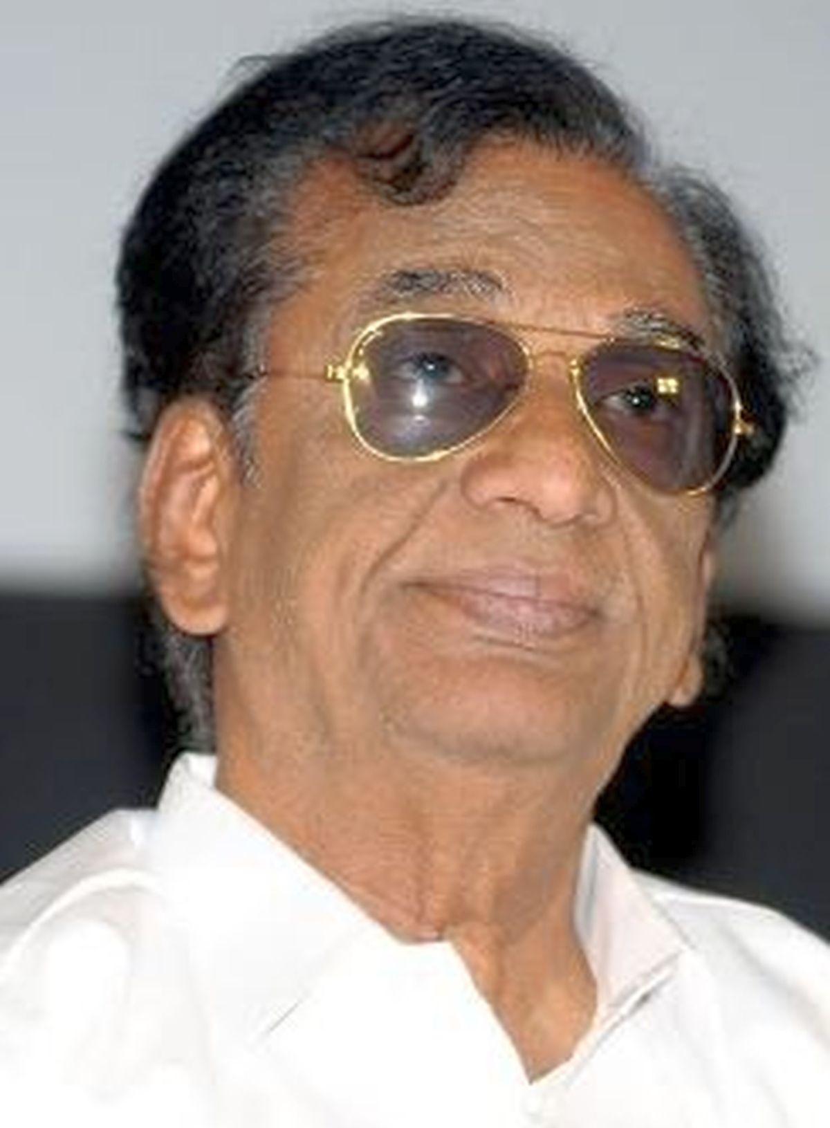rediff.com - Rediff News - Tamil film producer Rajan jumps into Adyar river, dies