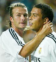 Real Madrid's David Beckham (L) and Ronaldo celebrate after Ronaldo scored the second goal
