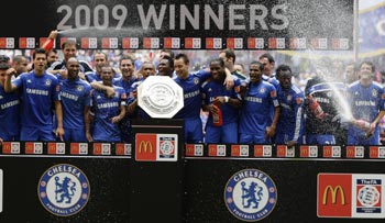 Chelsea players with the Community Shield