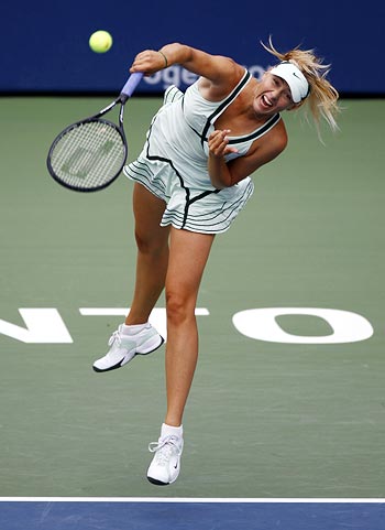 Serve problems affecting Sharapova