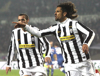Juventus's Amauri celebrates