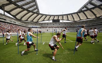Manchester United's players take part in a training session in Seoul.