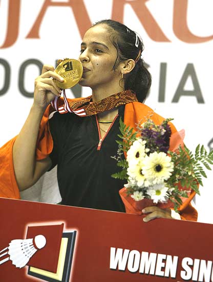 Sania Nehwal becomes the first Indian to win a Super Series tournament