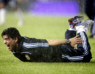 Diego Maradona celebrates Argentina's victory