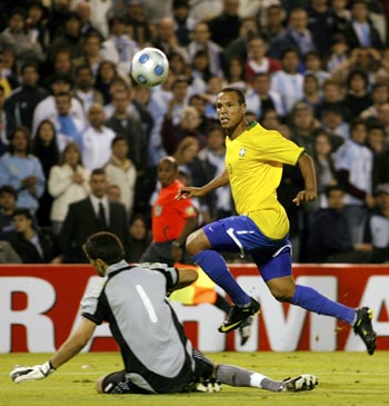 Luis Fabiano scores Brazil's second goal