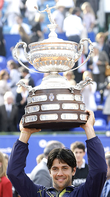 Fernando Verdasco with the Barcelona Open Trophy