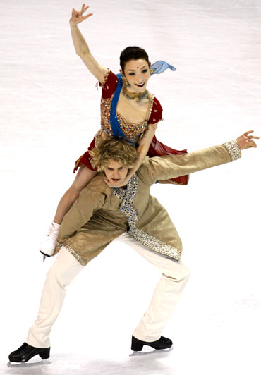 Davis and White perform during the championship original dance skate at the US Figure Skating Championships in Spokane