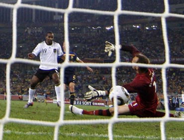 Cacau scores for Germany