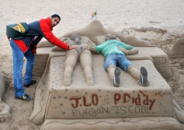 Siddhanta gets a feel of JLo in the sand