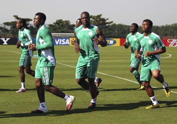 President suspends Nigeria football team for 2 yrs - Rediff Sports