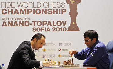 Anand faces Topalov at the FIDE World Chess Championship in Sofia