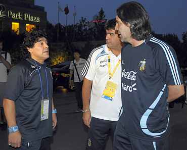 Diego Maradona and Sergio Batista