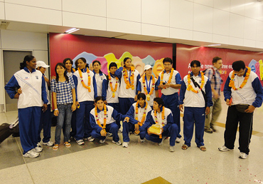 Indian women's boxing team that returned from Barbados received by IABF Officials