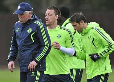 Carlos Ancelotti with John Terry and Frank Lampard