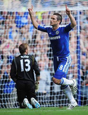 Frank Lampard celebrates after scoring against Norwich City