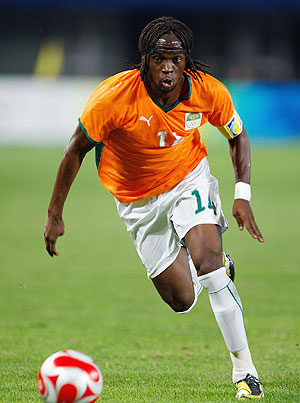 Arsenal seal deal for Ivorian striker Gervinho - Rediff Sports