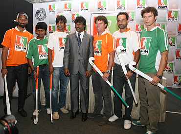 Sardara Singh, Arjun Halappa, Adrian D'souza, ex-Olympian Dhanraj Pillay, Brent Livermore, Prabhjot Singh and Rodrigo Garza