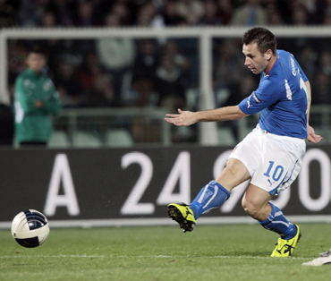 Two for Cassano in Italy stroll