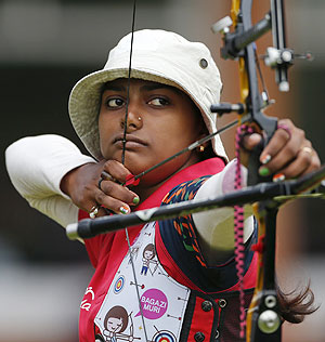 Deepika Kumari of India aims during the women's individual round of 32 eliminations at the Lord's Cricket Ground during the London 2012 Olympic Games on Wednesday