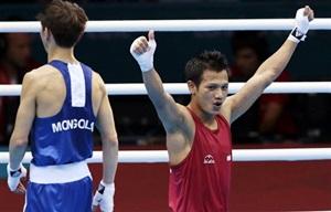 Devendro SIngh celebrates after his victory