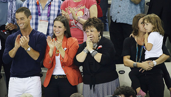 Debbie Phelps, center, the mother of United States' Michael Phelps