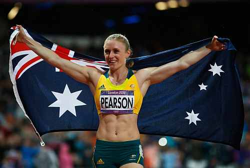 Sally Pearson of Australia celebrates after winning the gold medal in the Women's 100m Hurdles Final