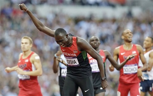 Kenya's David Lekuta Rudisha celebrates winning the men's 800-meter