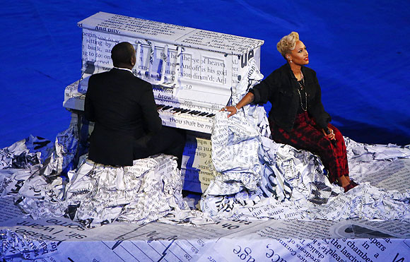 British singer Emeli Sande (right) performs during the closing ceremony of the London 2012 Olympic Games