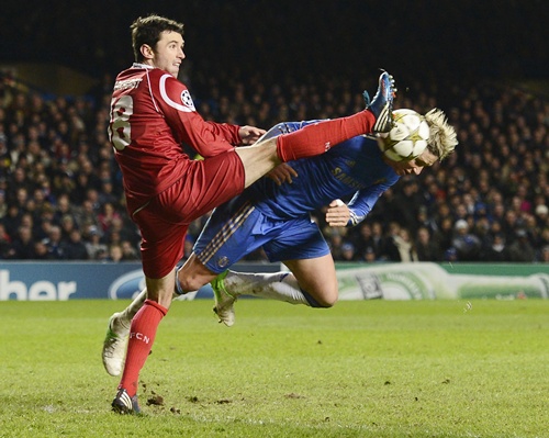 Chelsea's Fernando Torres (right) challenges FC Nordsjaelland's Michael Parkhurst