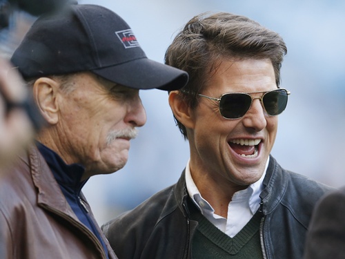 US actors Robert Duvall (left) and Tom Cruise
