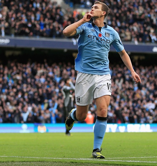 Edin Dzeko of Manchester City celebrates