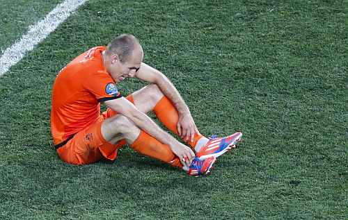 Netherlands' Arjen Robben reacts after losing their Group B Euro 2012 soccer match against Denmark at the Metalist stadium in Kharkiv