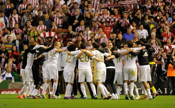 Real Madrid CF players celebrate after beating Athletic Club 3-0