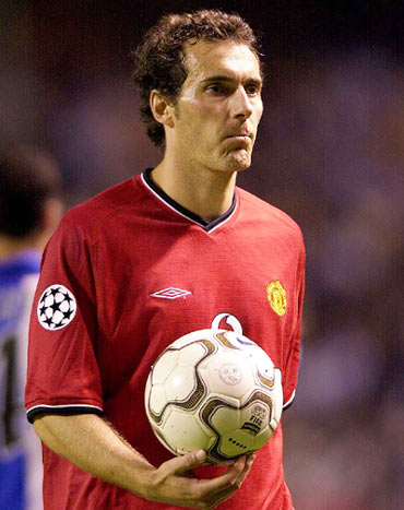 An unhappy Laurent Blanc of Manchester United after losing 2-1 to Deportivo during the first stage match of the UEFA Champions League between Deportivo La Coruna and Manchester United at the Estadio Municipal De Riazor, La Coruna, Spain