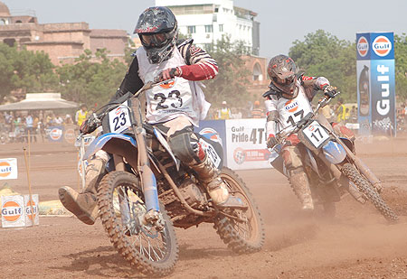 Joshua riding in Indian Expert class 260CC 2 and 4 stroke at the Gulf Cup Dirt Track FMSCI National Championship in Jodhpur on Sunday
