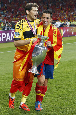 Iker Casillas and Xavi Hernandez