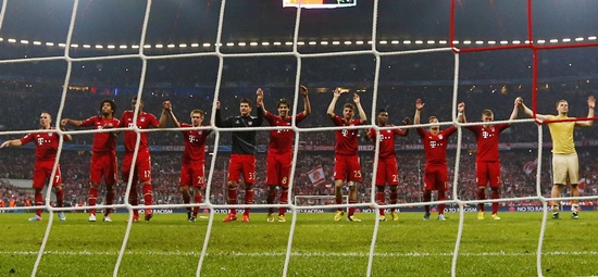 Bayern Munich's players celebrate
