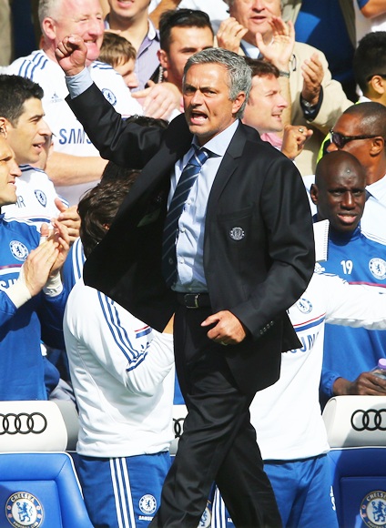 Chelsea manager Jose Mourinho celebrates