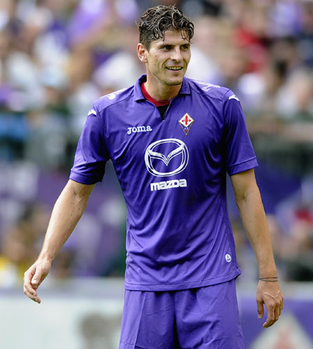 Mario Gomez of ACF Fiorentina