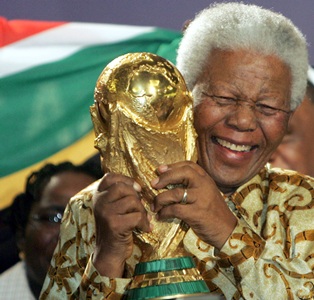 Soccer body FIFA orders flags at half mast for Mandela