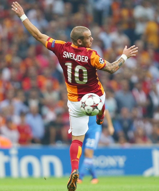 Galatasaray's Wesley Sneijder in action