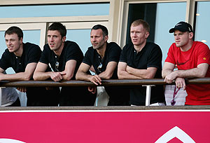 Manchester United footballers Jonny Evans, Michael Carrick, Ryan Giggs, Paul Scholes and Wayne Rooney