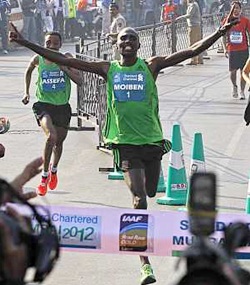 Laban Moiben finishes first in the 2012 edition of the Mumbai Marathon