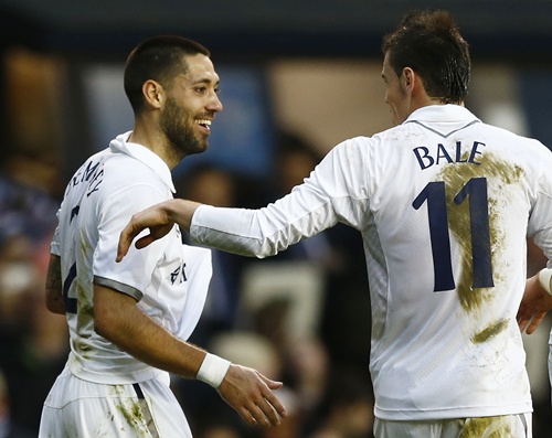 Tottenham Hotspur's Clint Dempsey (left) celebrates